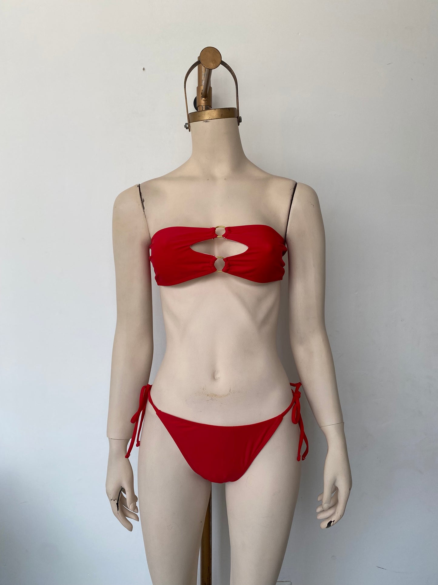 Bikini Bermellón