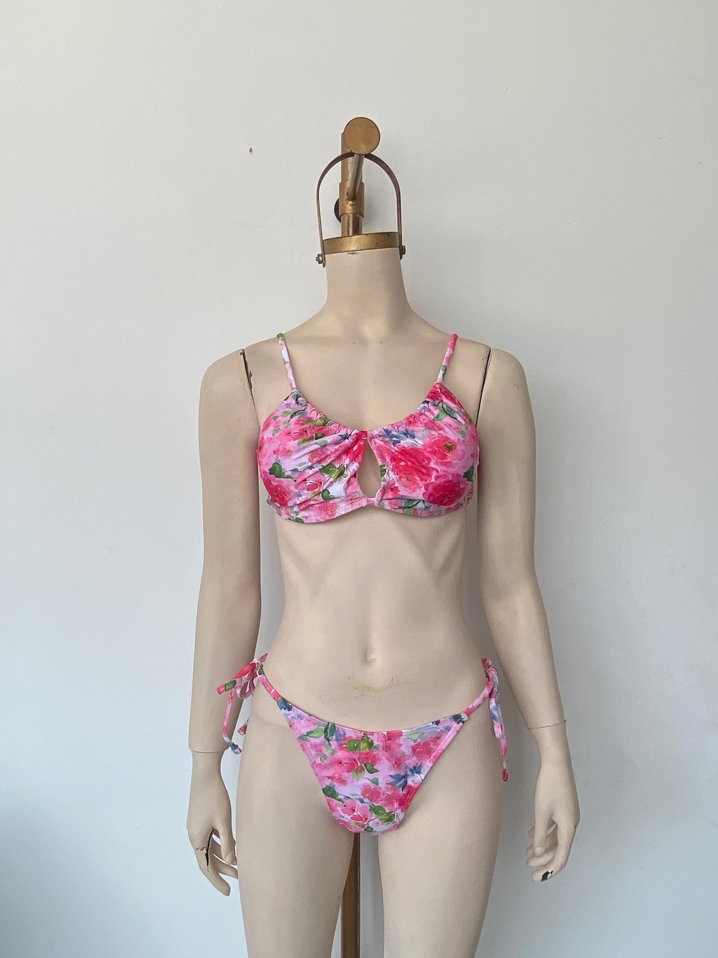 Bikini Sakura