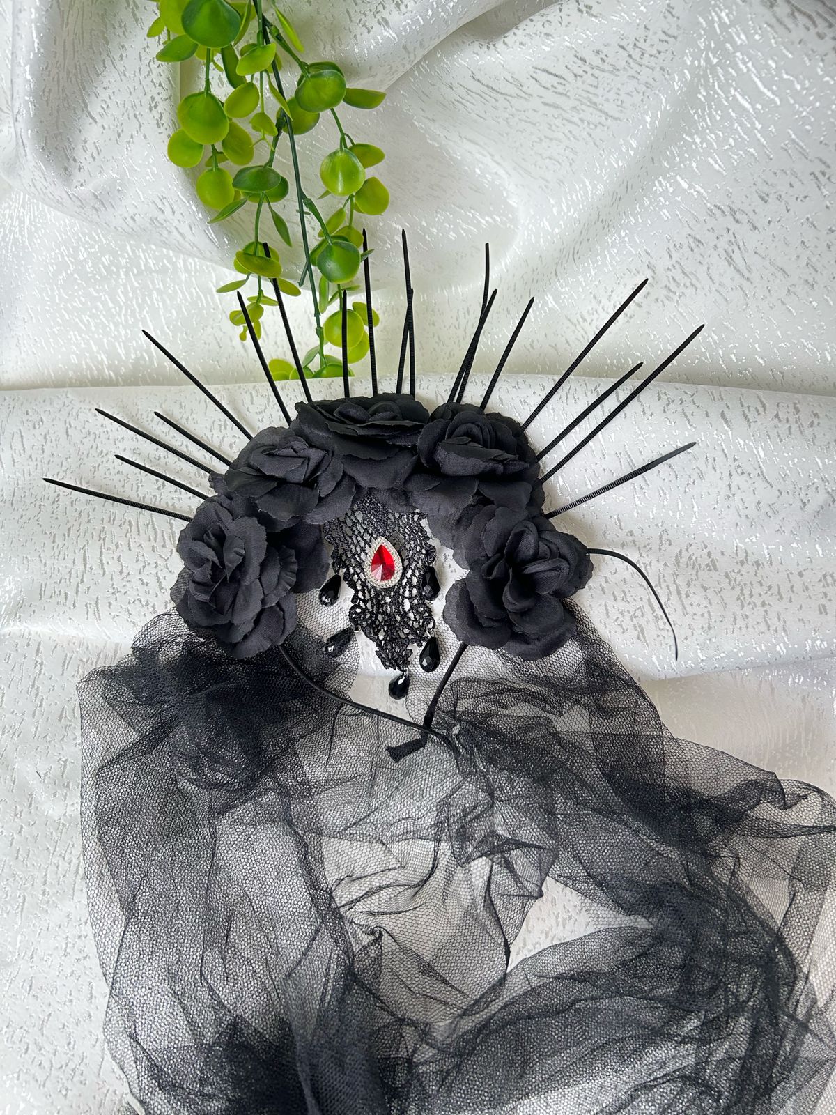 Vincha catrina con velo