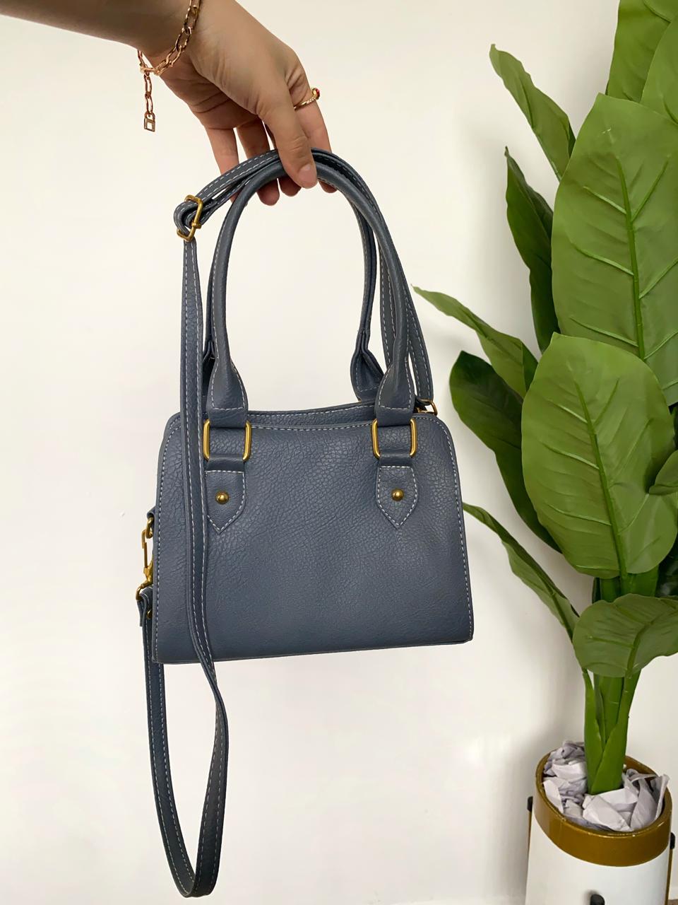 Clarisa bags
