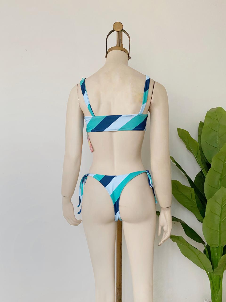 Bikini rayas