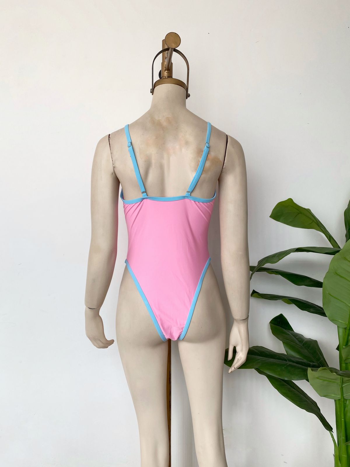 Bikini Valeria
