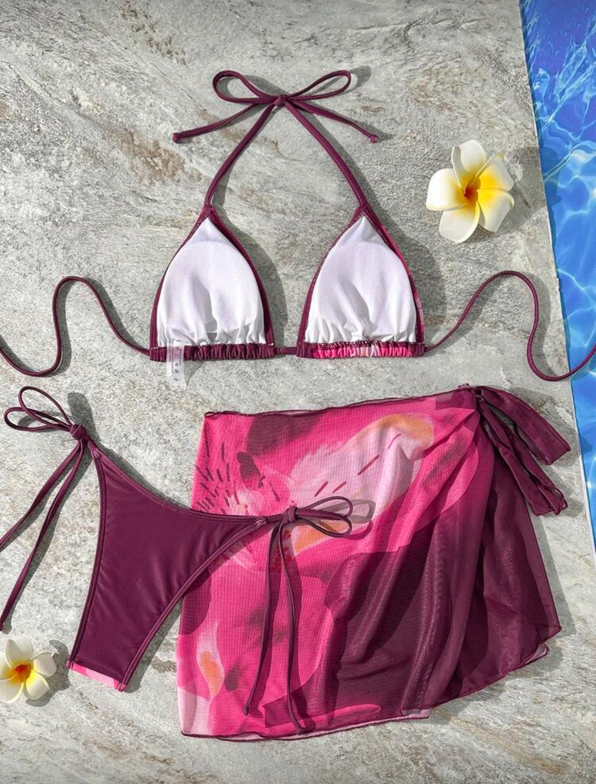 Bikini de 3 piezas de flor