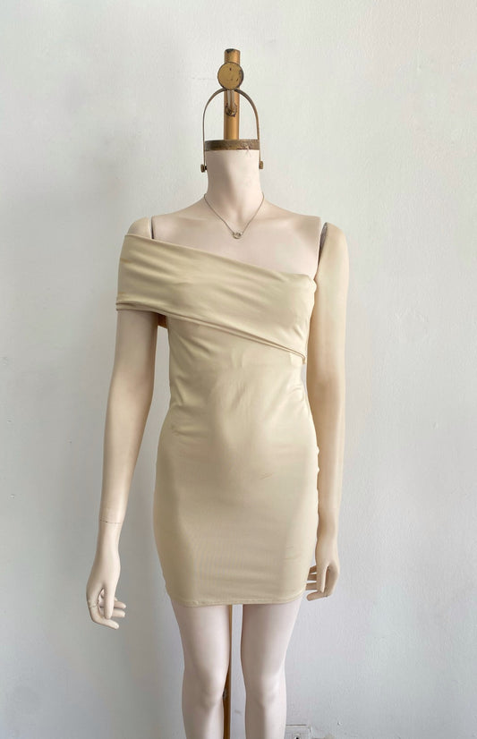 Vestido manga beige