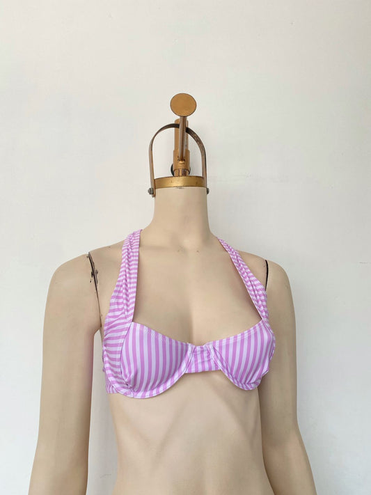 Top de bikini retro con cuello halter a rayas