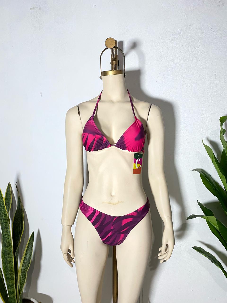 Set de bikini con impresión de plantas tropicales