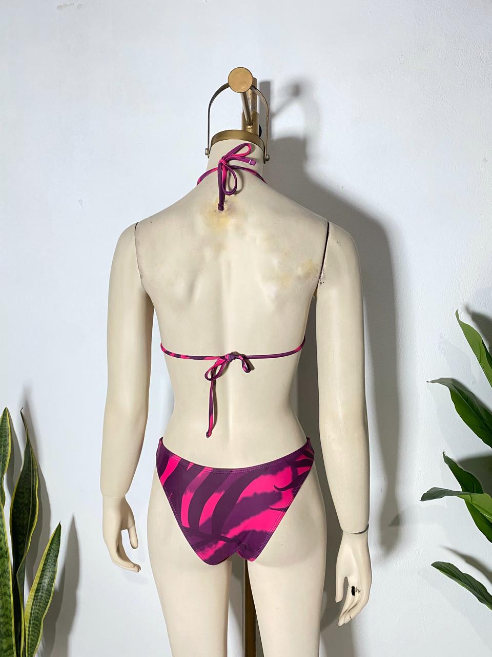 Set de bikini con impresión de plantas tropicales