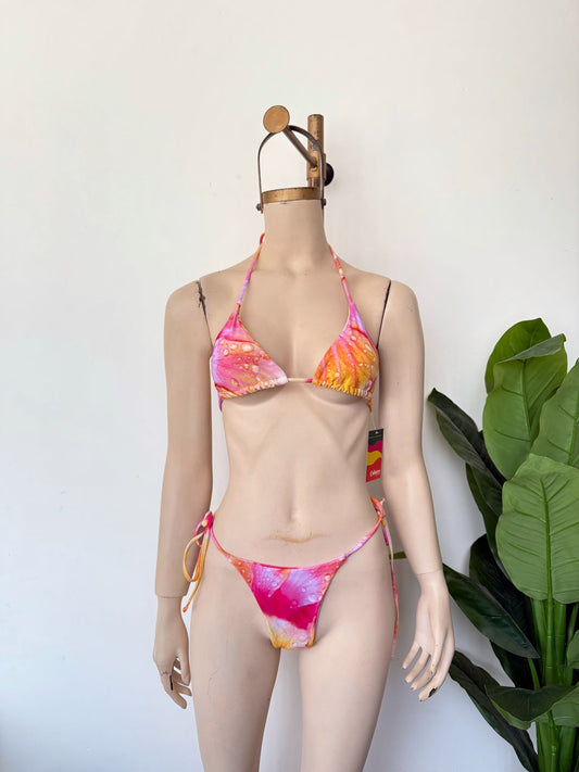 Bikini tie die