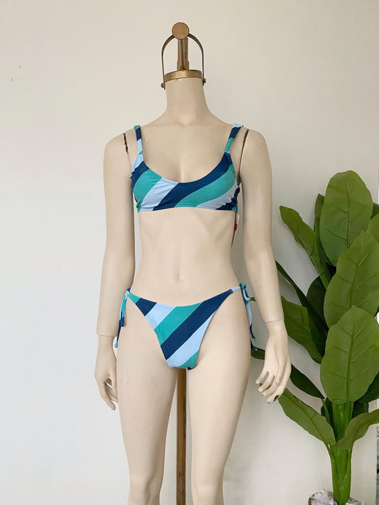 Bikini rayas